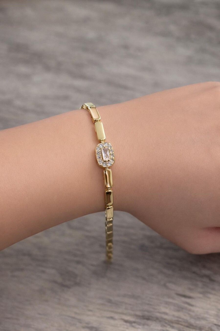 Altın Kaplama Bileklik 02