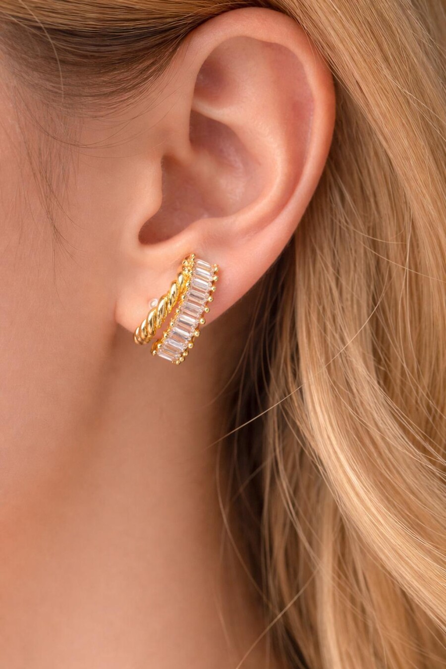 İkili Görünüm Taşlı Gold Renk Küpe 52