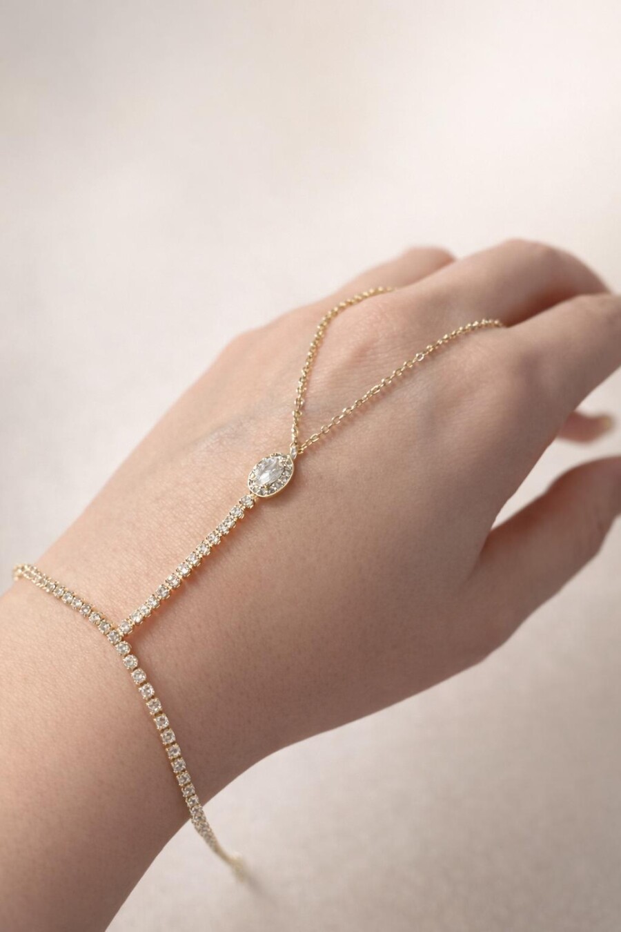 Gold Renk Taşlı Baget Detaylı Şahmeran 76