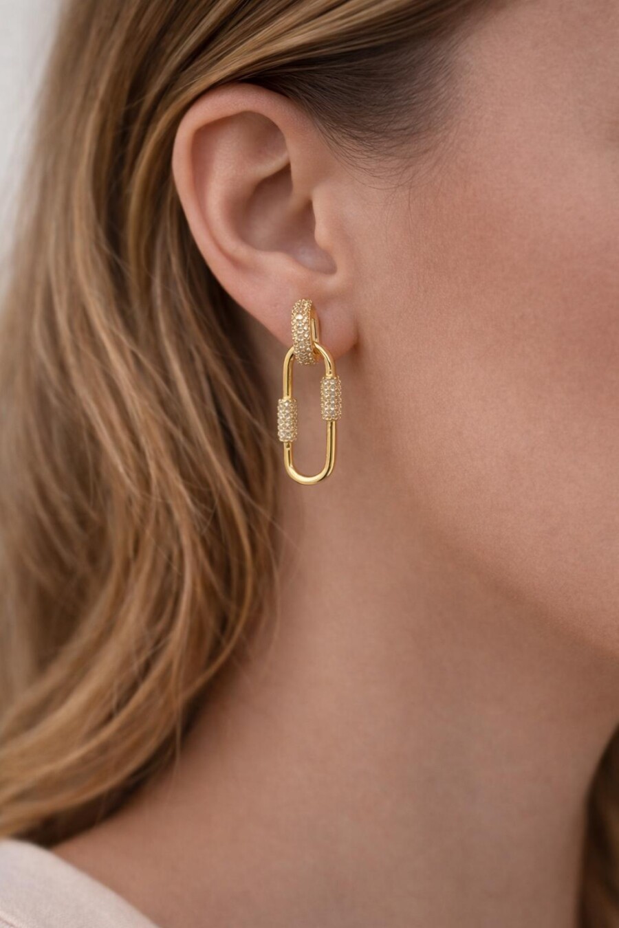 Gold Renk Taş Detaylı Küpe 35