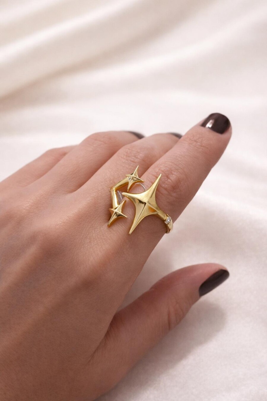 Yıldızlı Gold Renk Yüzük 28