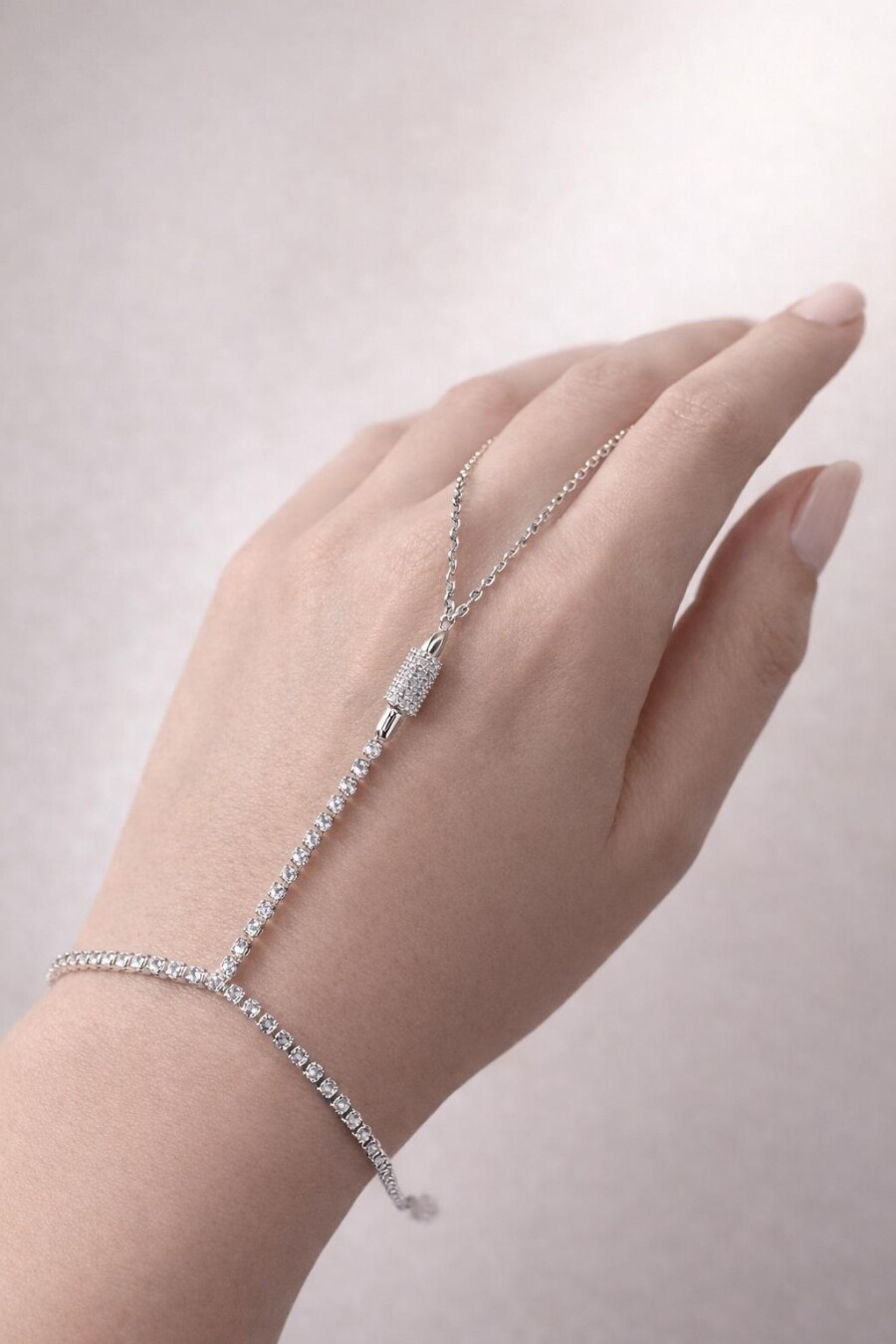 Gümüş Renk Taşlı Şahmeran 78