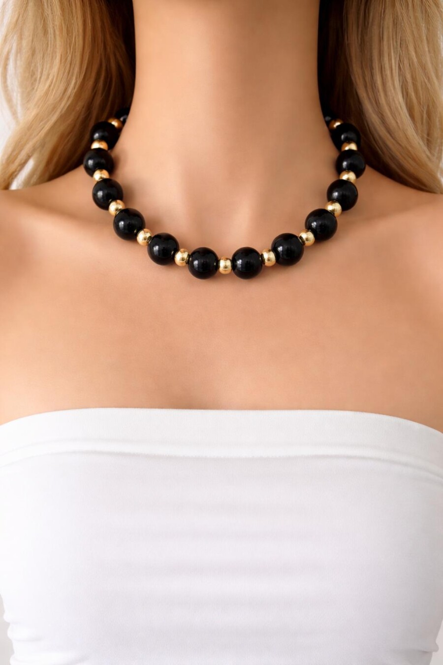 Büyük Toplu Siyah Kolye 90