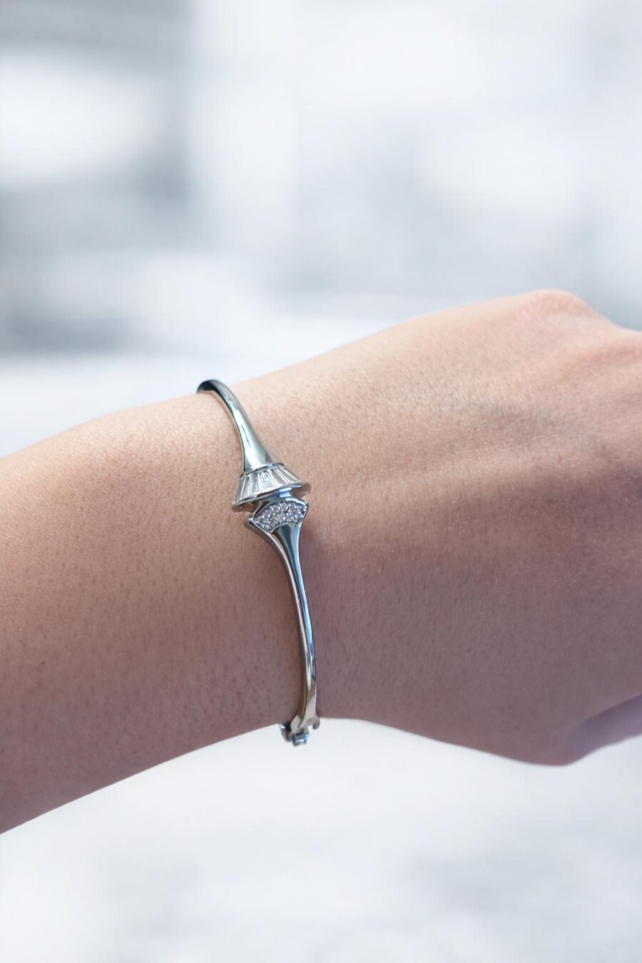 Gümüş Renk Kelepçe 72