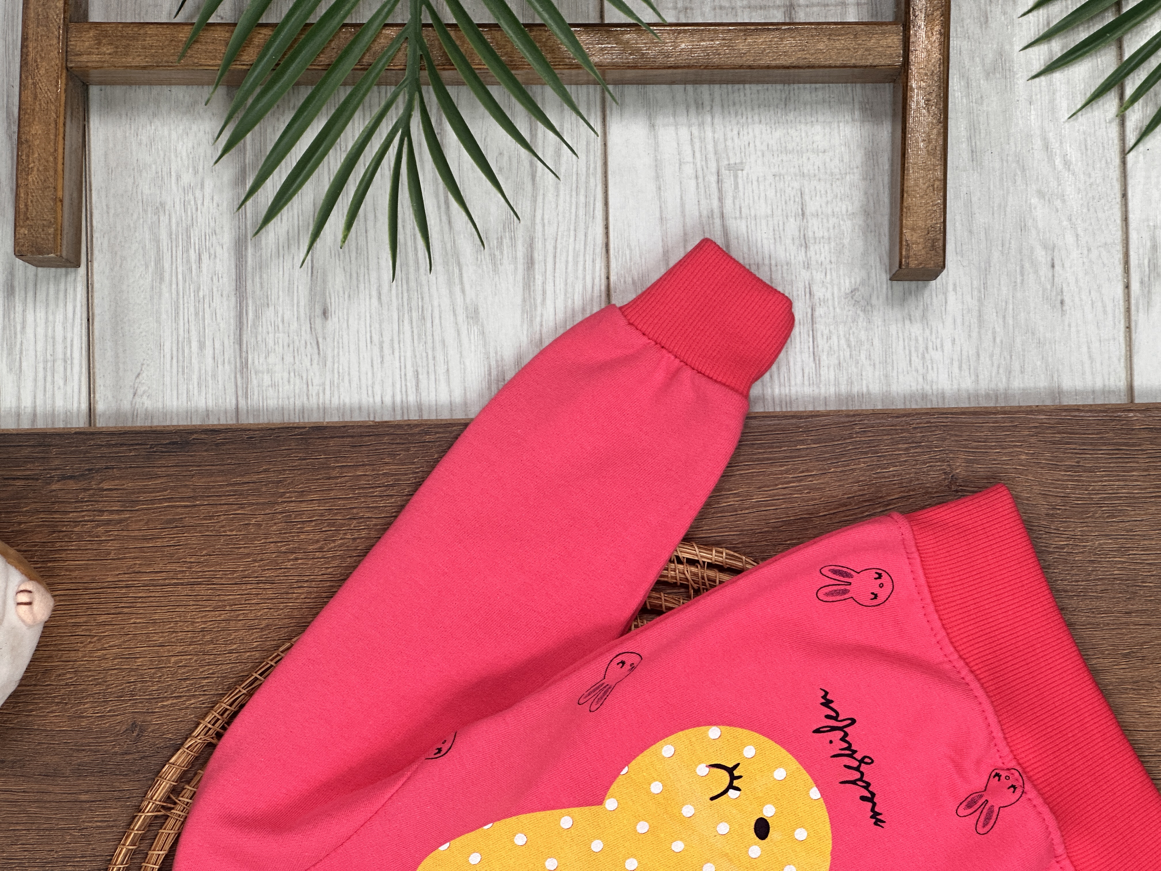 PEMBE RENK PEMBIX YENI SEZON UZUN KOLLU, LASTİKLİ PAÇA, PAMUKLU, TAVŞAN DESENLİ, YAZLIK KIZ ÇOCUK & BEBEK SWEATSHIRT