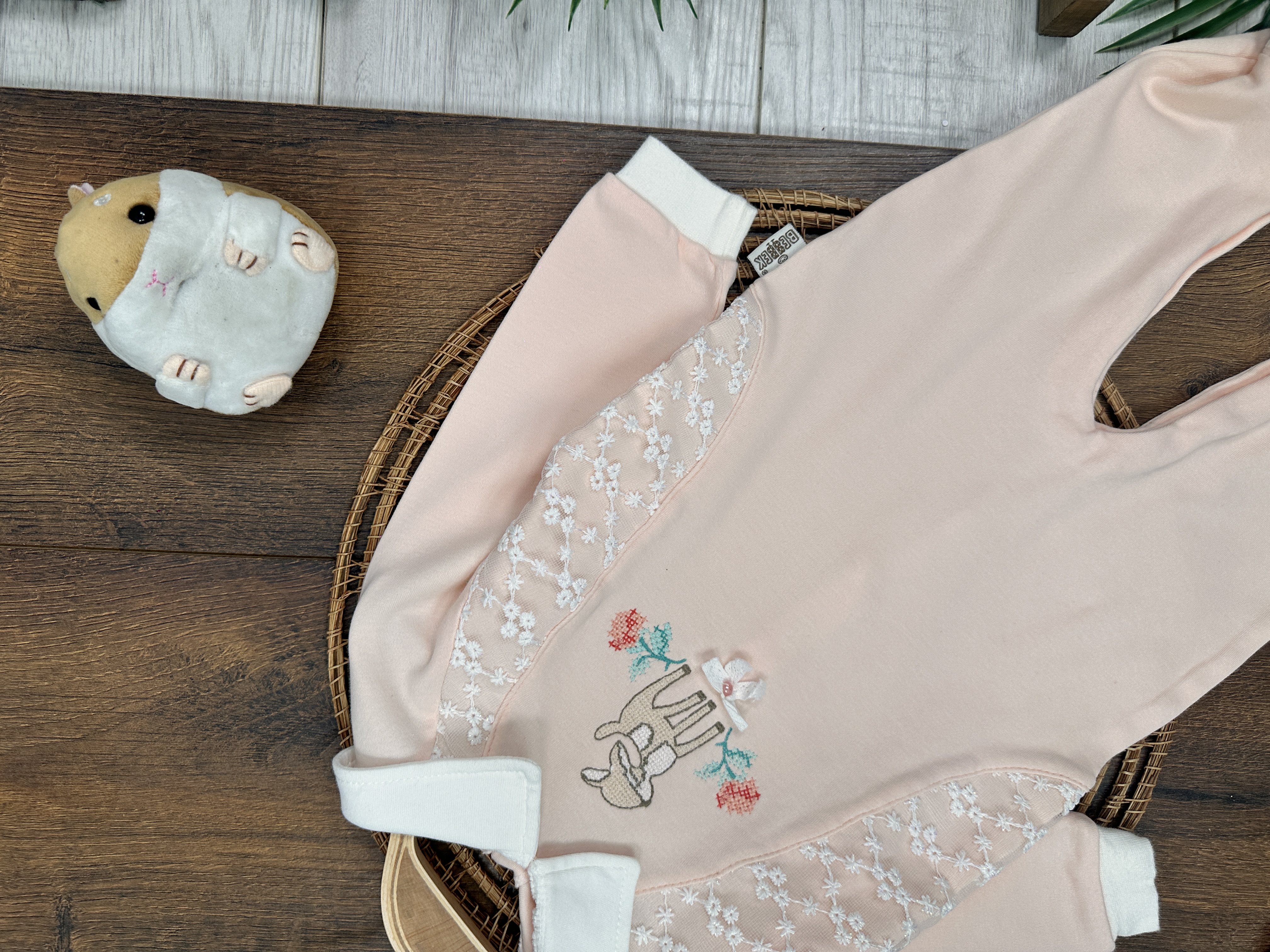 Pamuklu Nakışlı Dantel Detaylı Kız Bebek Tulum