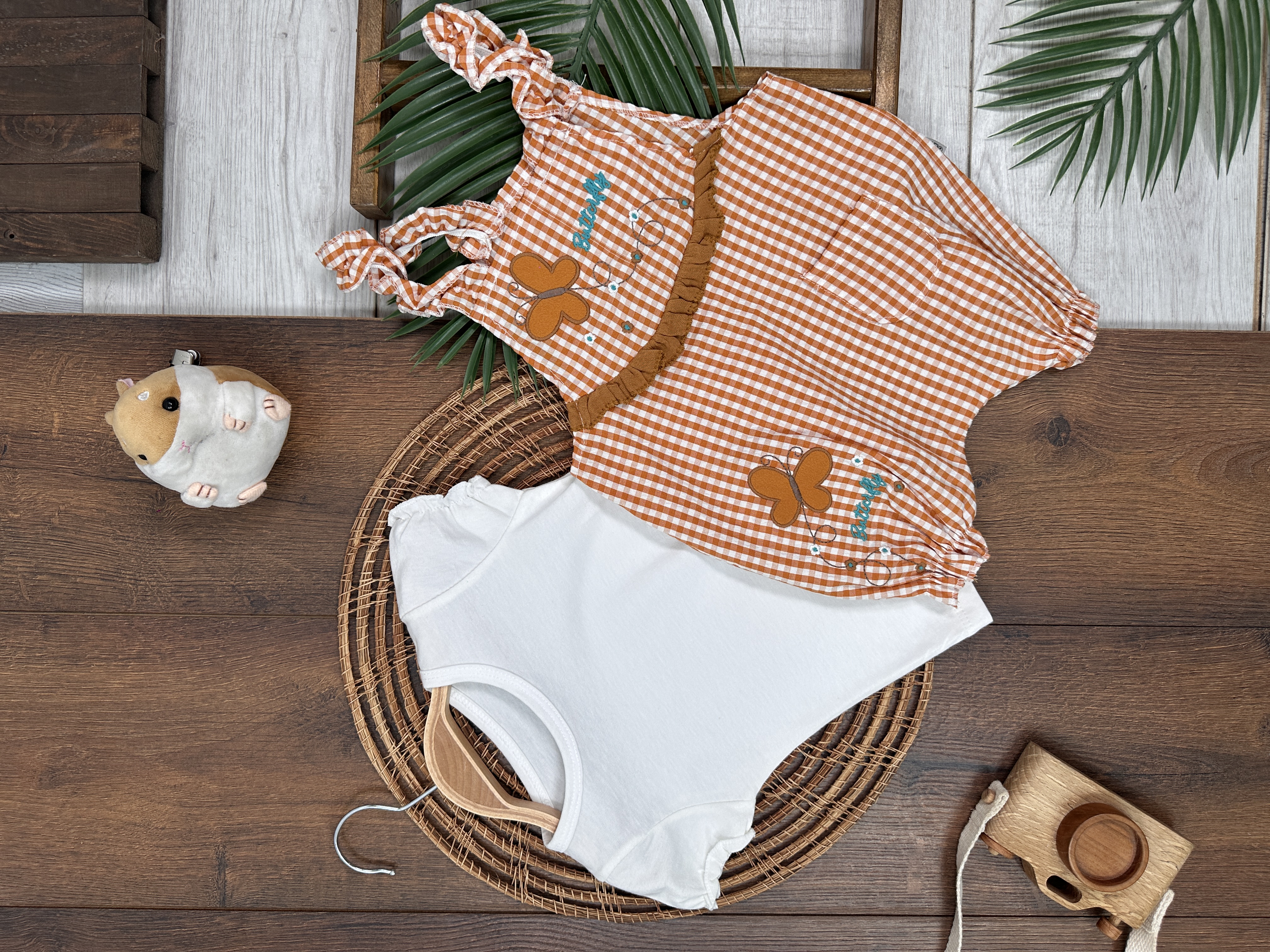 KAHVERENGI KISA KOLLU KIZ PAMUKLU ÇOCUK & 2 PARÇA BEBEK TULUM