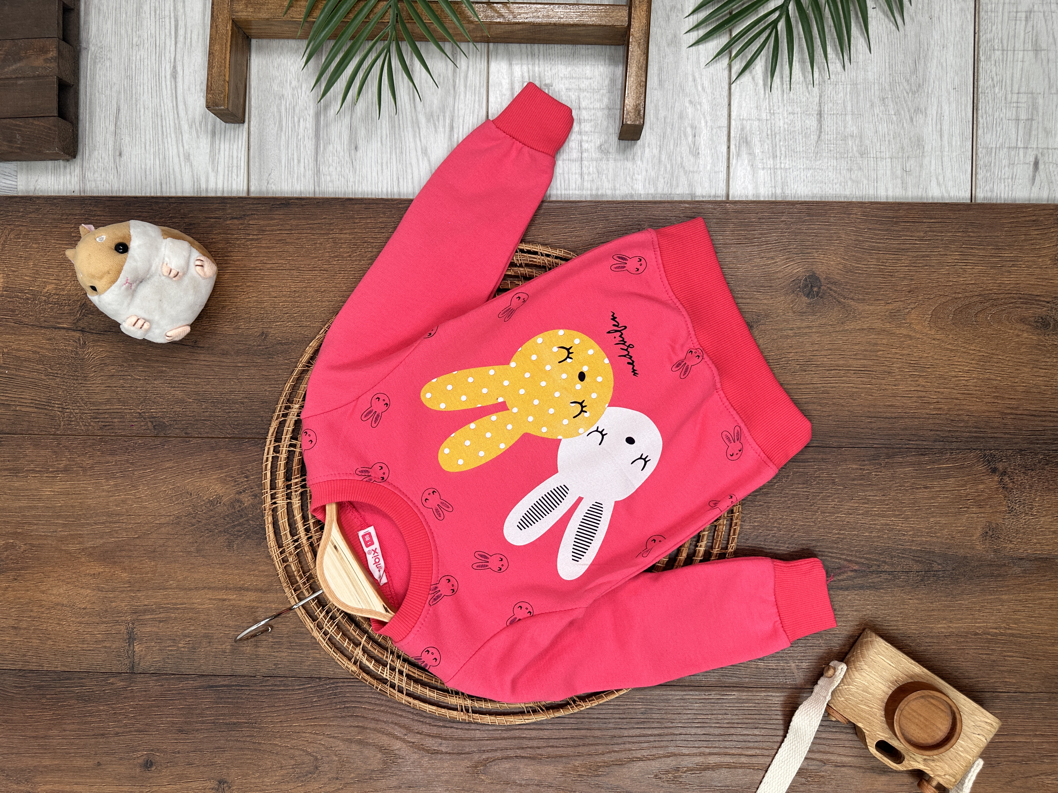 PEMBE RENK PEMBIX YENI SEZON UZUN KOLLU, LASTİKLİ PAÇA, PAMUKLU, TAVŞAN DESENLİ, YAZLIK KIZ ÇOCUK & BEBEK SWEATSHIRT
