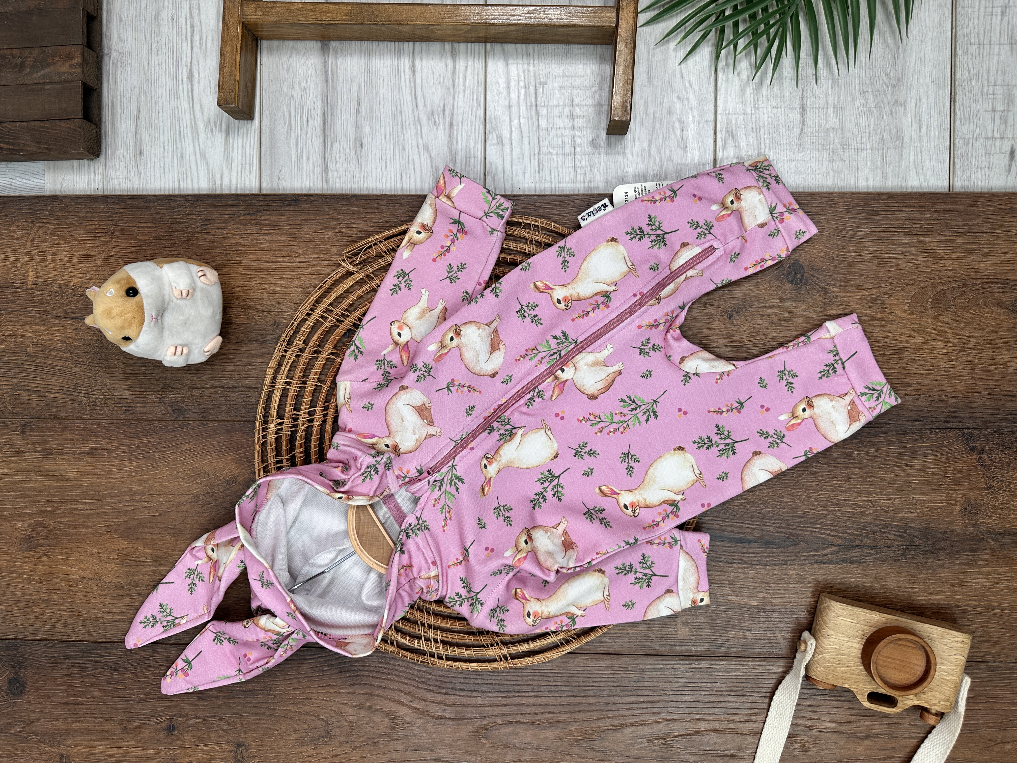 PEMBE RENK KIZ ÇOCUK TAVŞAN KULAK KAPİŞONLU  BİLEK MANŞETLİ FERMUARLI  TULUM