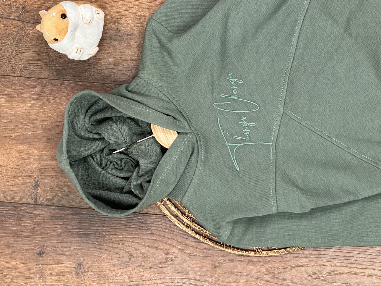 YENI SEZON UZUN KOLLU, KAPİŞONLU, PAMUKLU, DESENLİ, YAZLIK ERKEK ÇOCUK & BEBEK SWEATSHIRT
