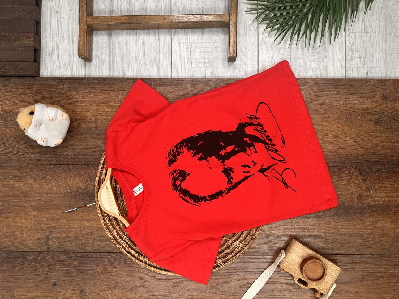 UZUN KOLLU, KIRMIZI, PAMUKLU, KEMAL ATATÜRK BASKILI, YAZLIK ERKEK ÇOCUK & BEBEK TSHIRT