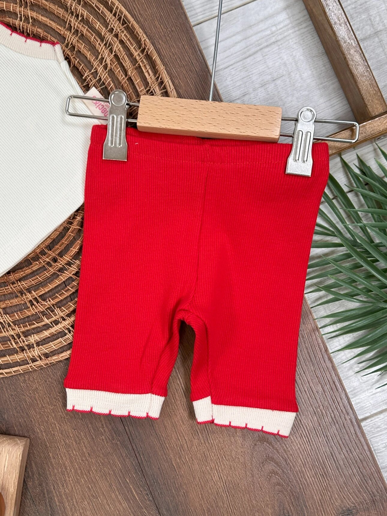 Yazlık Pamuklu Kiraz Nakışlı Kolsuz Kız Bebek 2li Takım