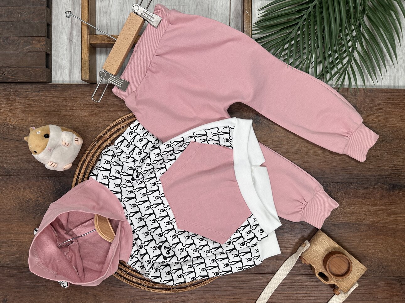 PEMBE KAPİŞONLU UZUN KOLLU 2 PARÇA PAMUKLU KIZ BEBEK TAKIM