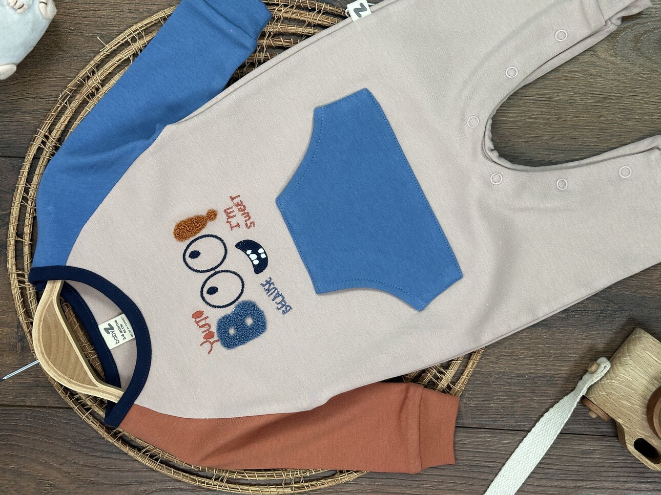 Pamuklu Mevsimlik Kanguru Cepli Alttan Çıtçıtlı Yumuşak Kumaş Erkek Bebek Tulum
