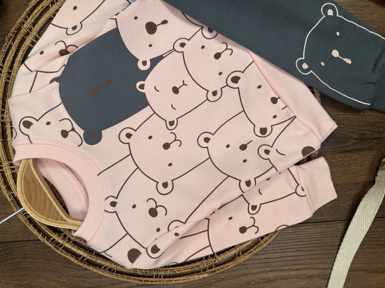 PEMBE BİSİKLET YAKA UZUN KOLLU LASTİKLİ BEL PAÇA KIZ ÇOCUK & BEBEK ALT ÜST TAKIM
