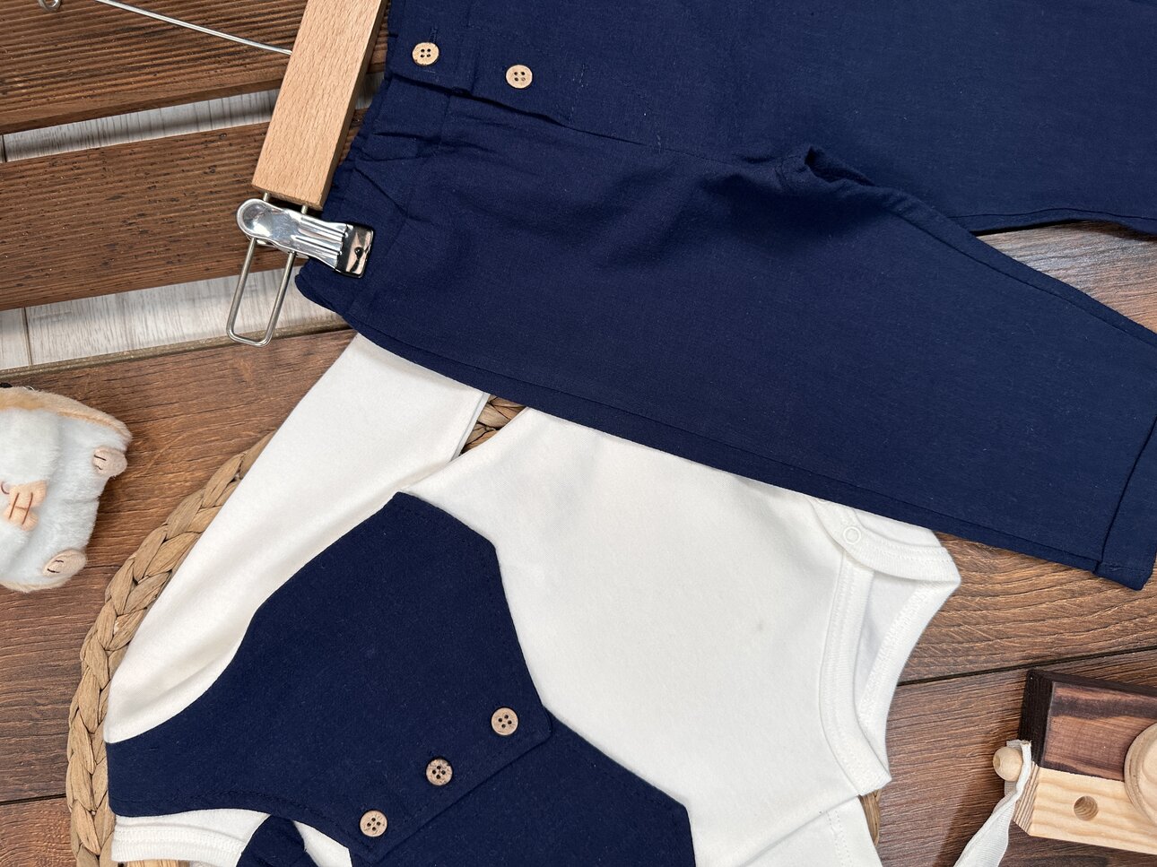 Pamuklu Yelekli Papyonlu 2li Erkek Bebek Takım