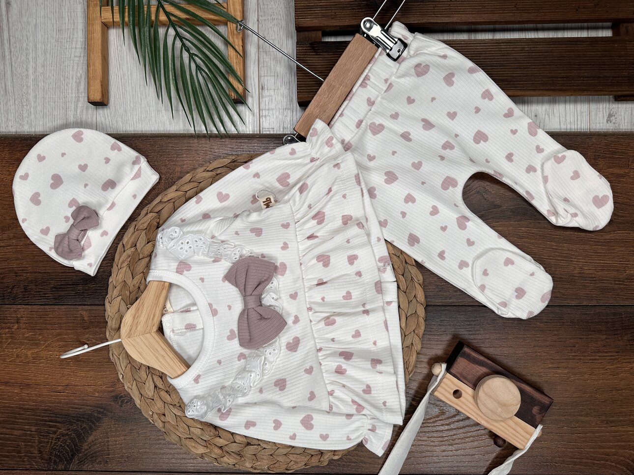 Pamuklu Kalp Desenli 3lü Kız Bebek Takım