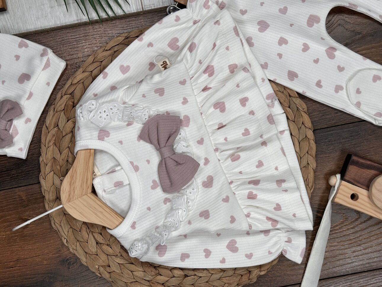 Pamuklu Kalp Desenli 3lü Kız Bebek Takım