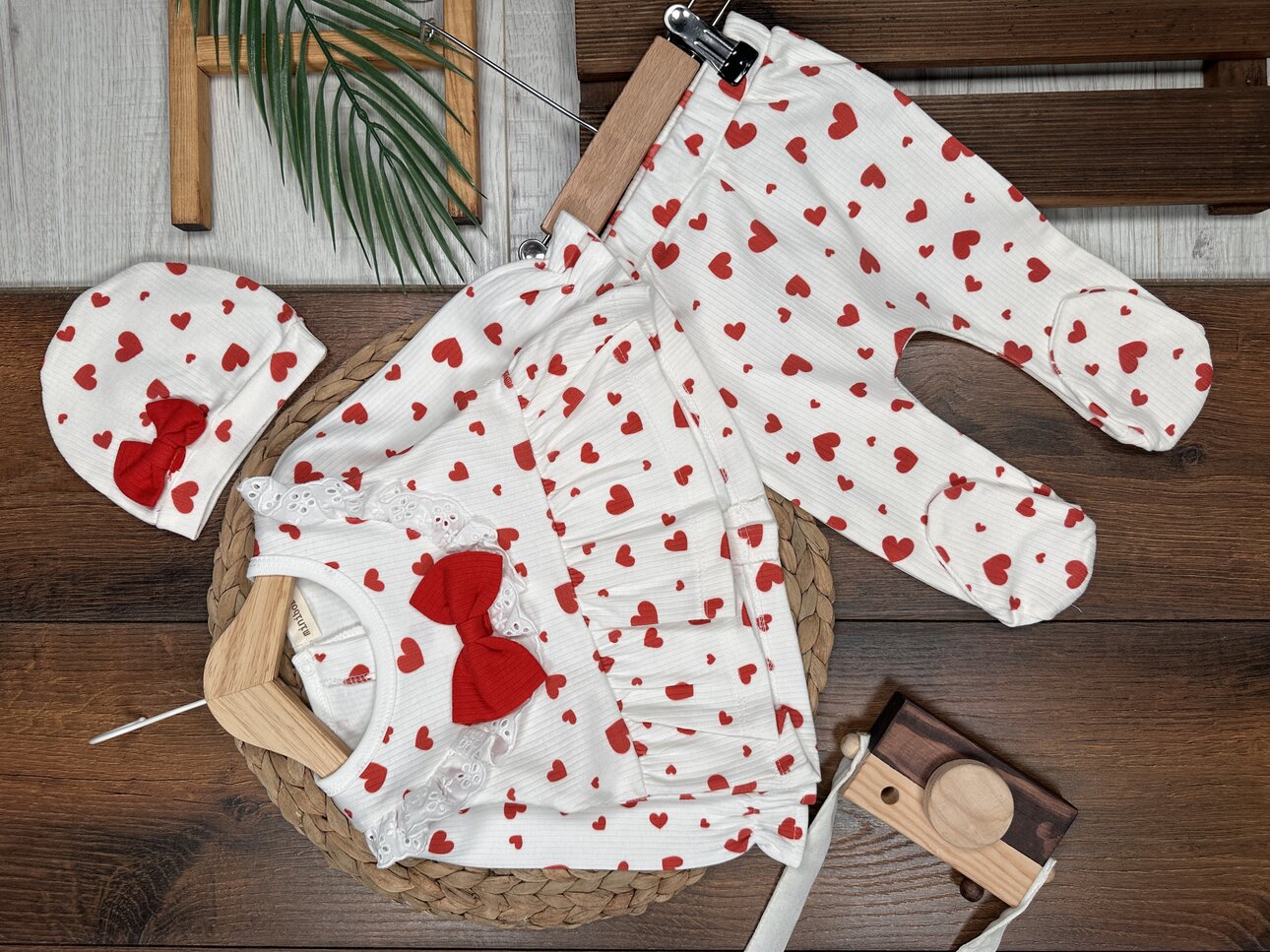 Pamuklu Kalp Desenli 3lü Kız Bebek Takım