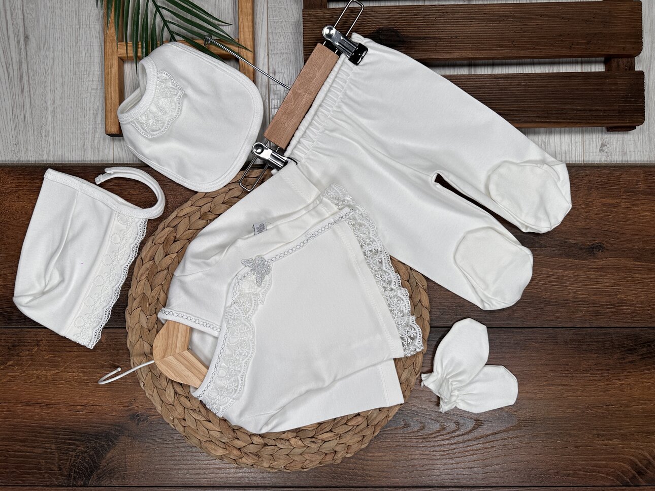 Pamuklu Dantel Detaylı 5li  Kız Bebek Hastane Çıkışı