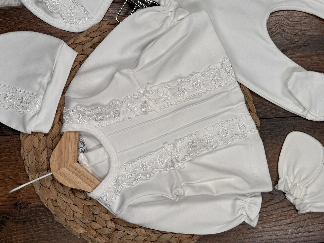 Pamuklu Dantel Detaylı 5li  Kız Bebek Hastane Çıkışı