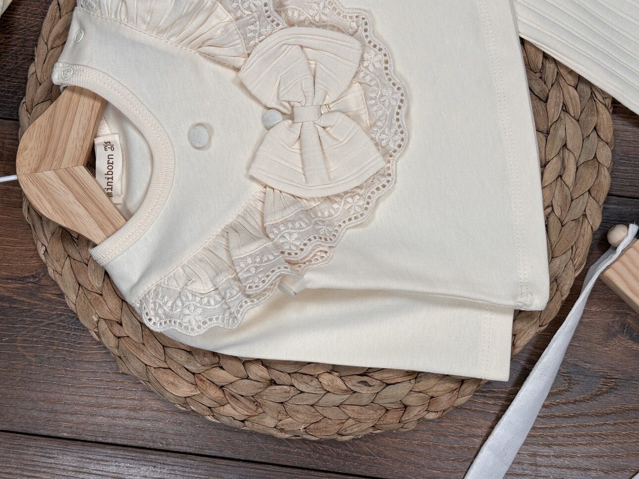 Pamuklu Dantel Detaylı Kız Bebek 3lü Takım