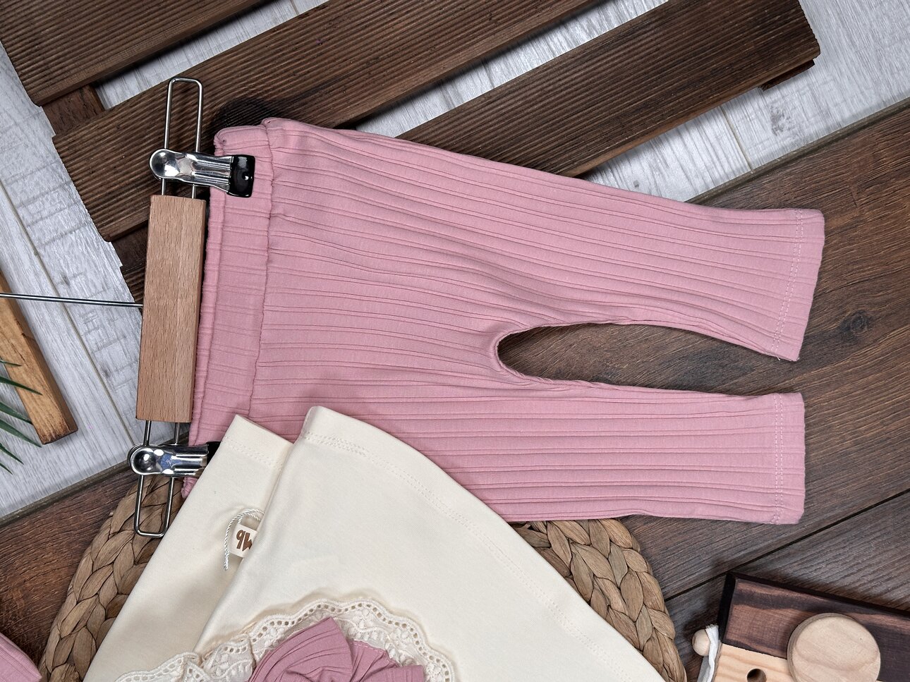 Pamuklu Dantel Detaylı Kız Bebek 3lü Takım