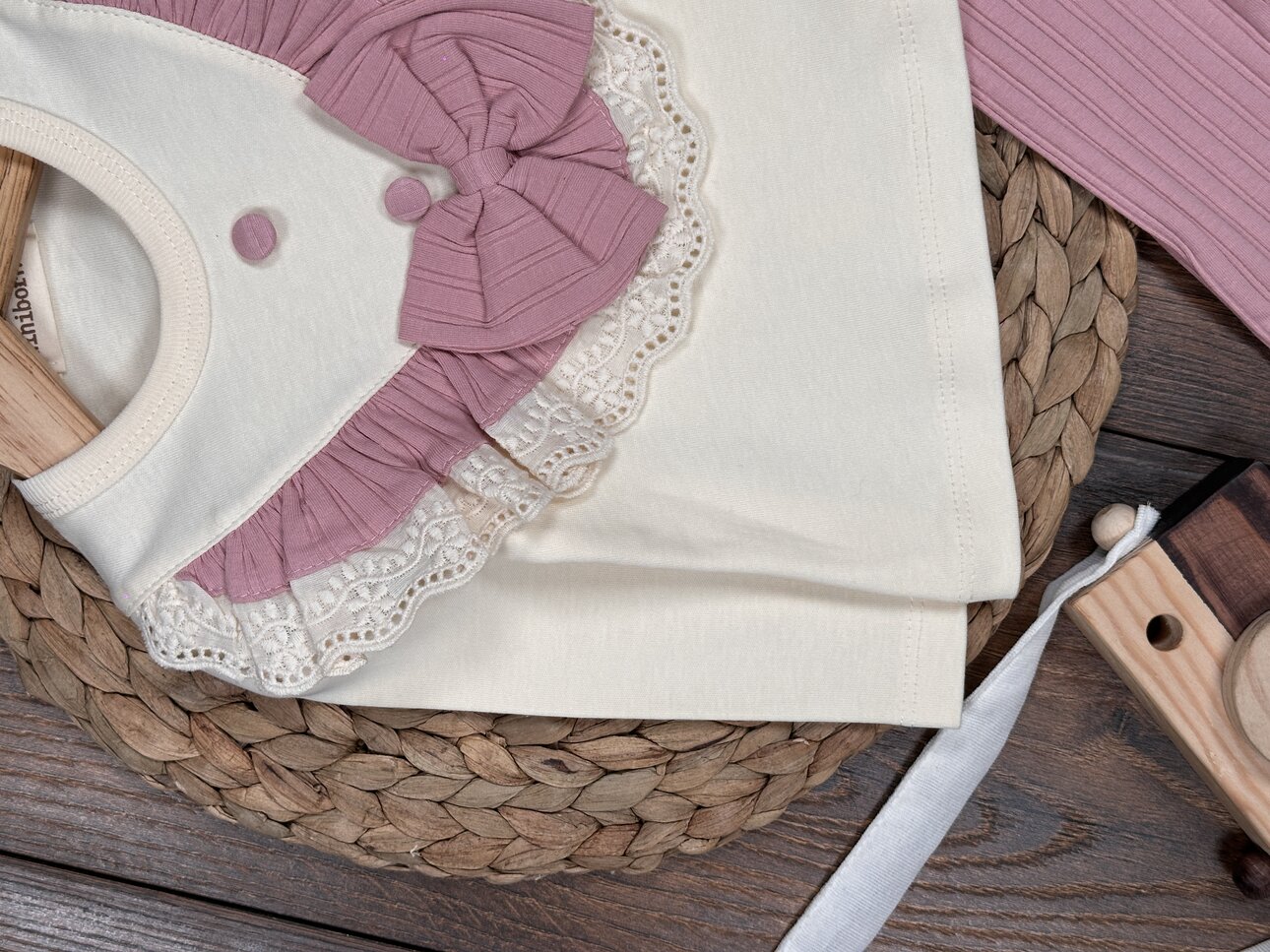 Pamuklu Dantel Detaylı Kız Bebek 3lü Takım