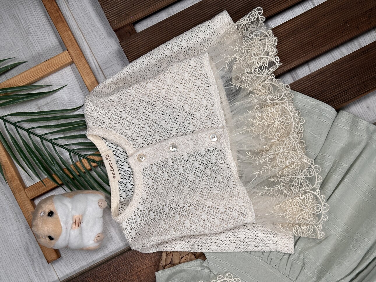 Pamuklu Dantel Detaylı Bolerolu 2li Kız Bebek Elbise