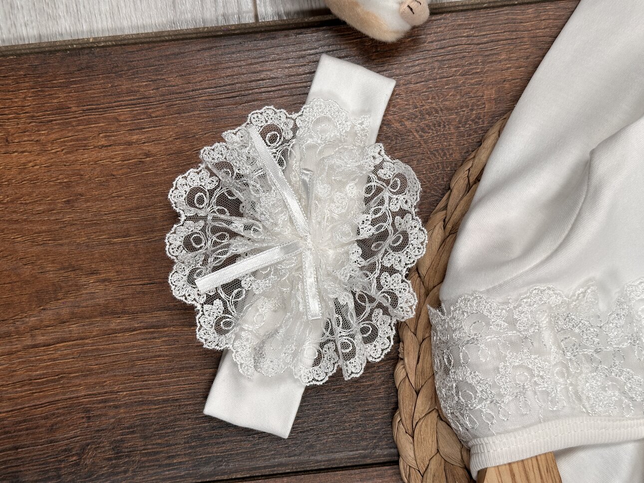 Pamuklu Dantel Detaylı Bandanalı 2 li Tulum Kız Bebek Takım