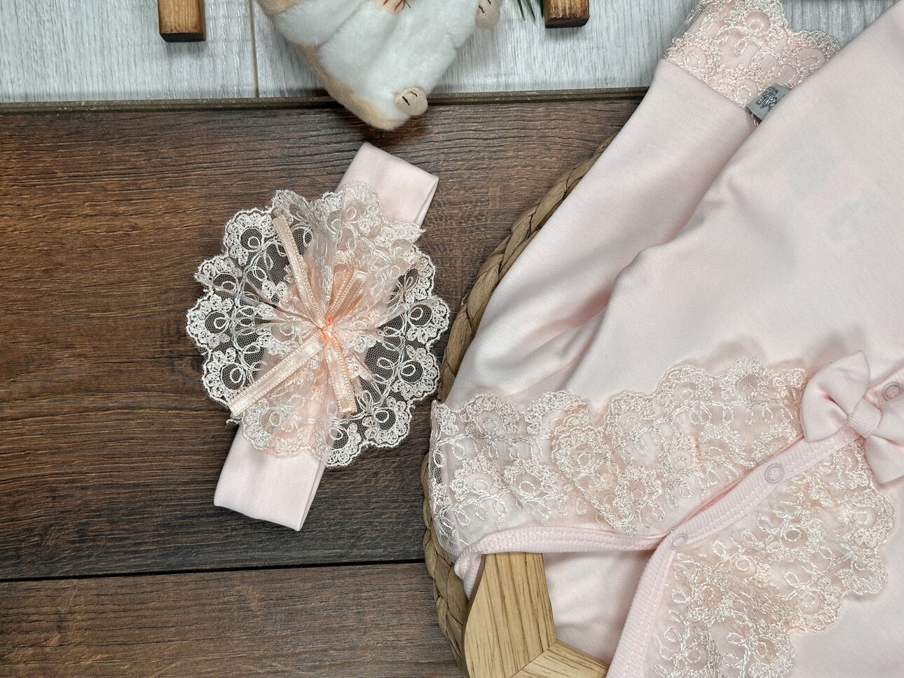 Pamuklu Dantel Detaylı Bandanalı 2 li Tulum Kız Bebek Takım