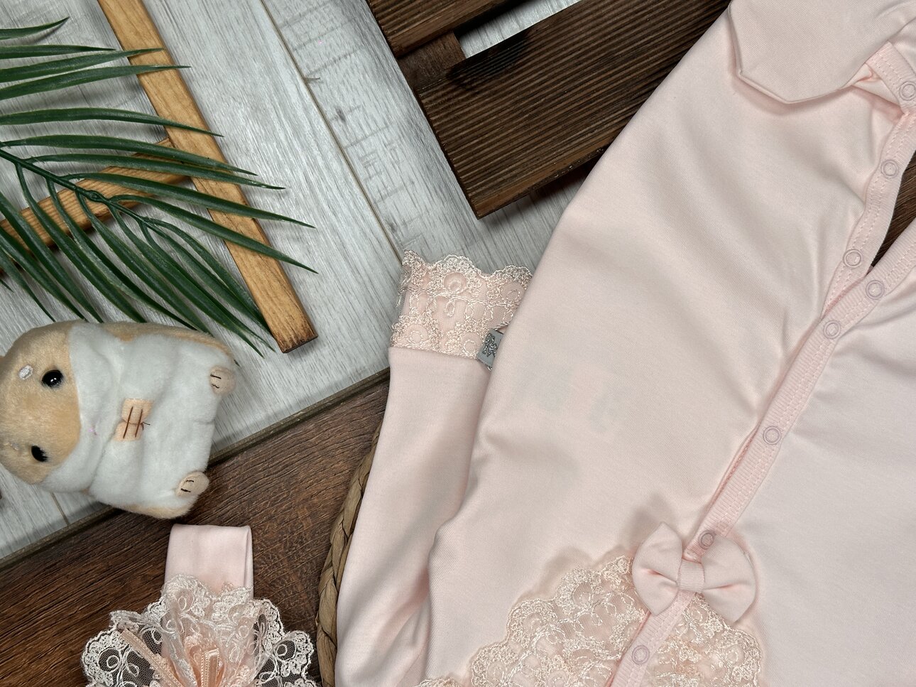 Pamuklu Dantel Detaylı Bandanalı 2 li Tulum Kız Bebek Takım