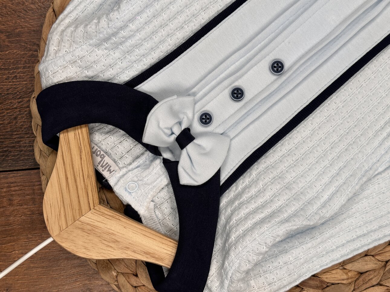 Pamuklu Papyon detaylı Erkek Bebek Tulum