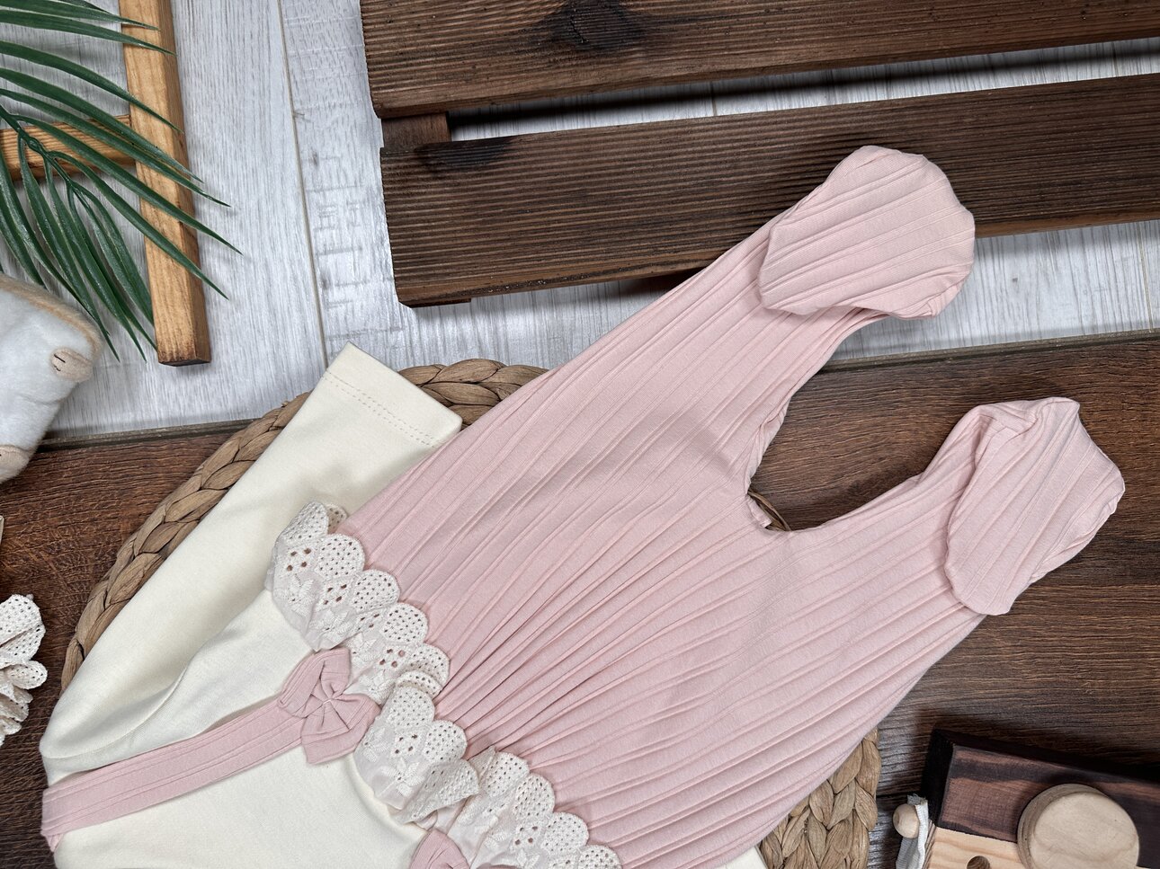 Pamuklu Dantel ve Fiyonk Detaylı 2li Tulum Kız Bebek Takım