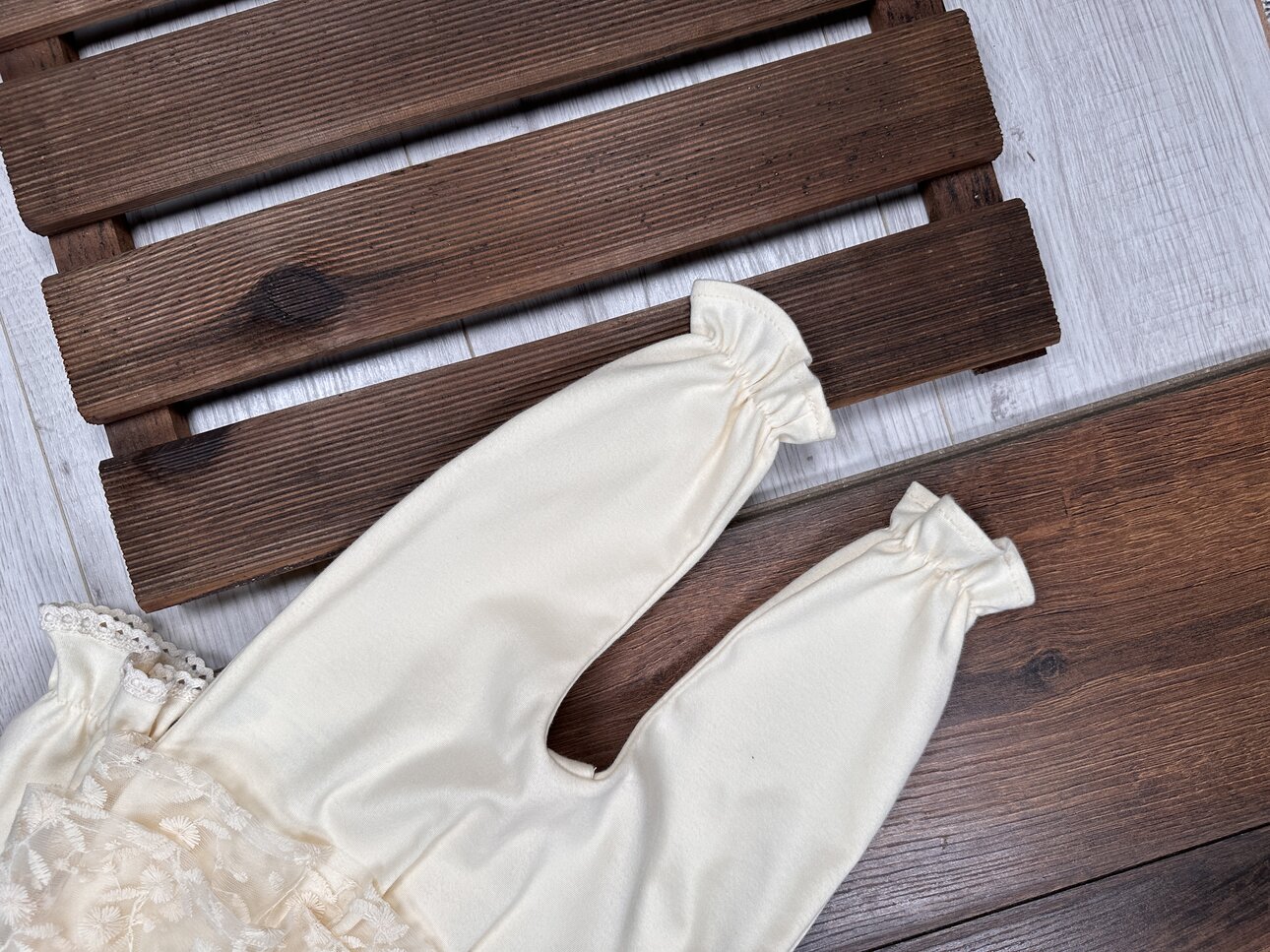 Pamuk Dantel Detaylı Kız Bebek Tulum