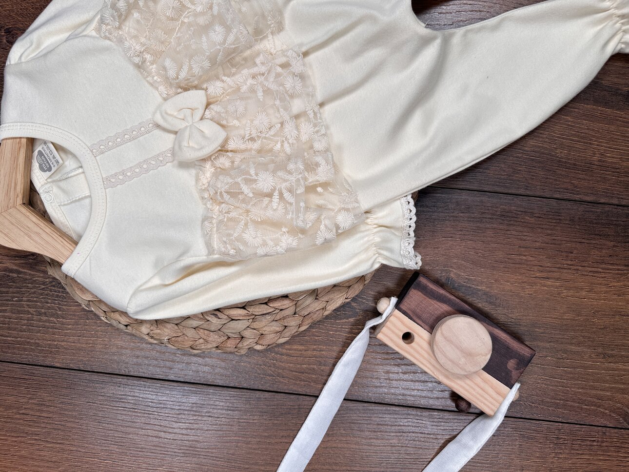 Pamuk Dantel Detaylı Kız Bebek Tulum