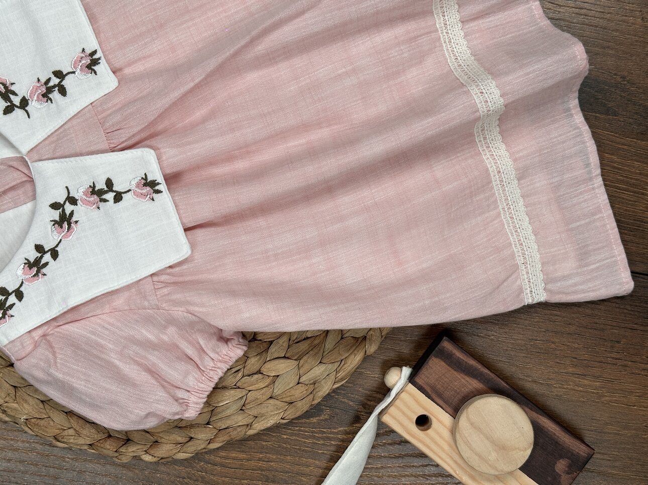 Organik Çiçek İşlemeli Kız Bebek Elbise