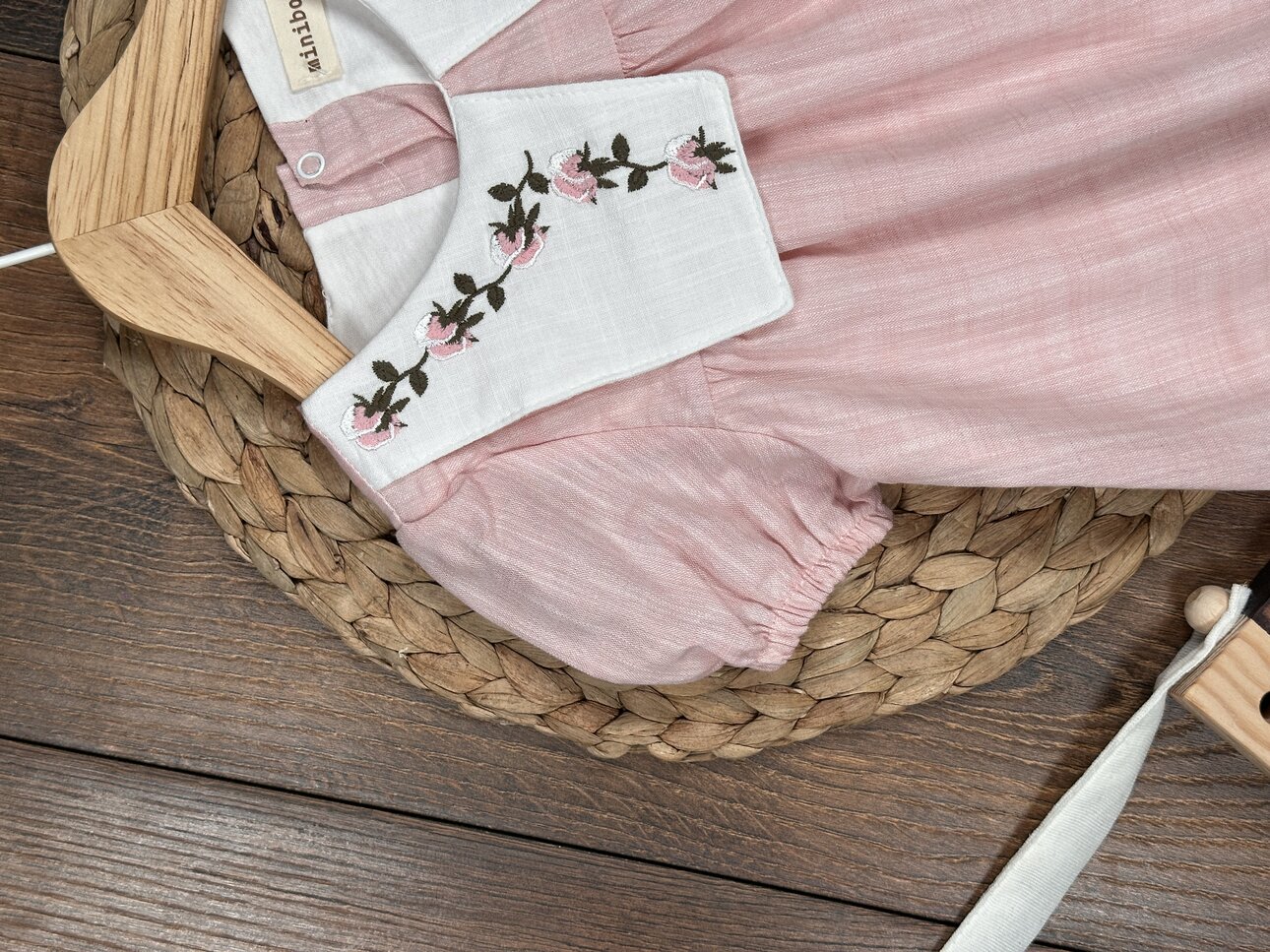 Organik Çiçek İşlemeli Kız Bebek Elbise