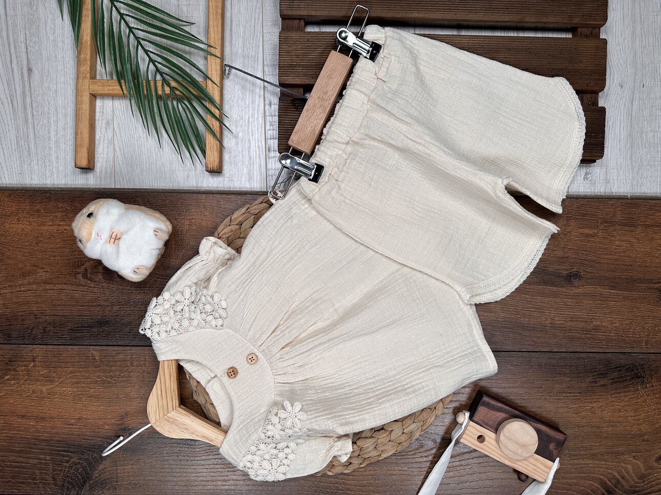 Pamuk Çiçek İşlemeli Kız Bebek 2li Takım