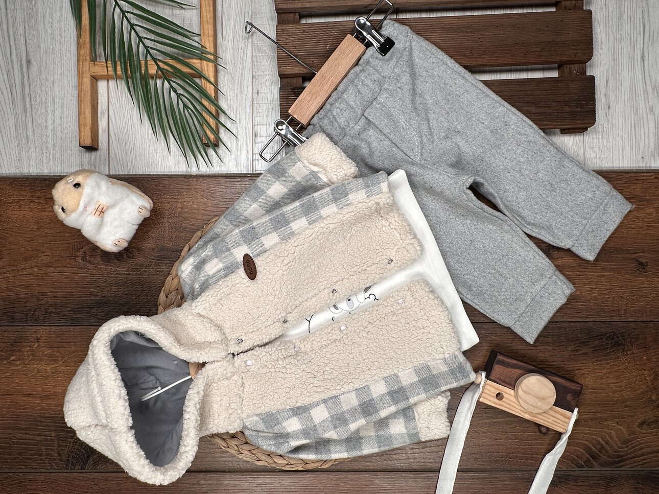 Pamuklu Peluş Detaylı Hırkalı 3lu Erkek Bebek Takım