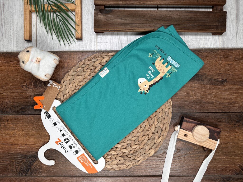 Pamuklu Sevimli Zürafa Desenli Erkek Bebek Battaniyesi