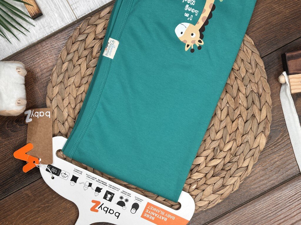 Pamuklu Sevimli Zürafa Desenli Erkek Bebek Battaniyesi