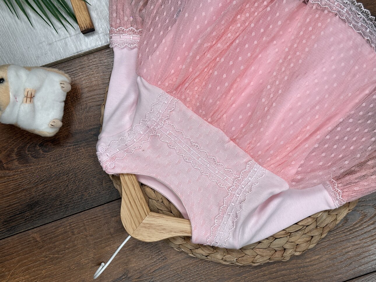 Pamuklu Güpür Detaylı Kız Bebek Elbise