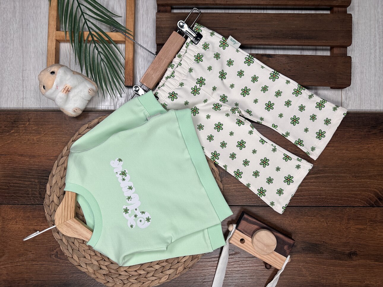 Pamuklu Çiçek Detaylı 2li Kız Bebek Takım