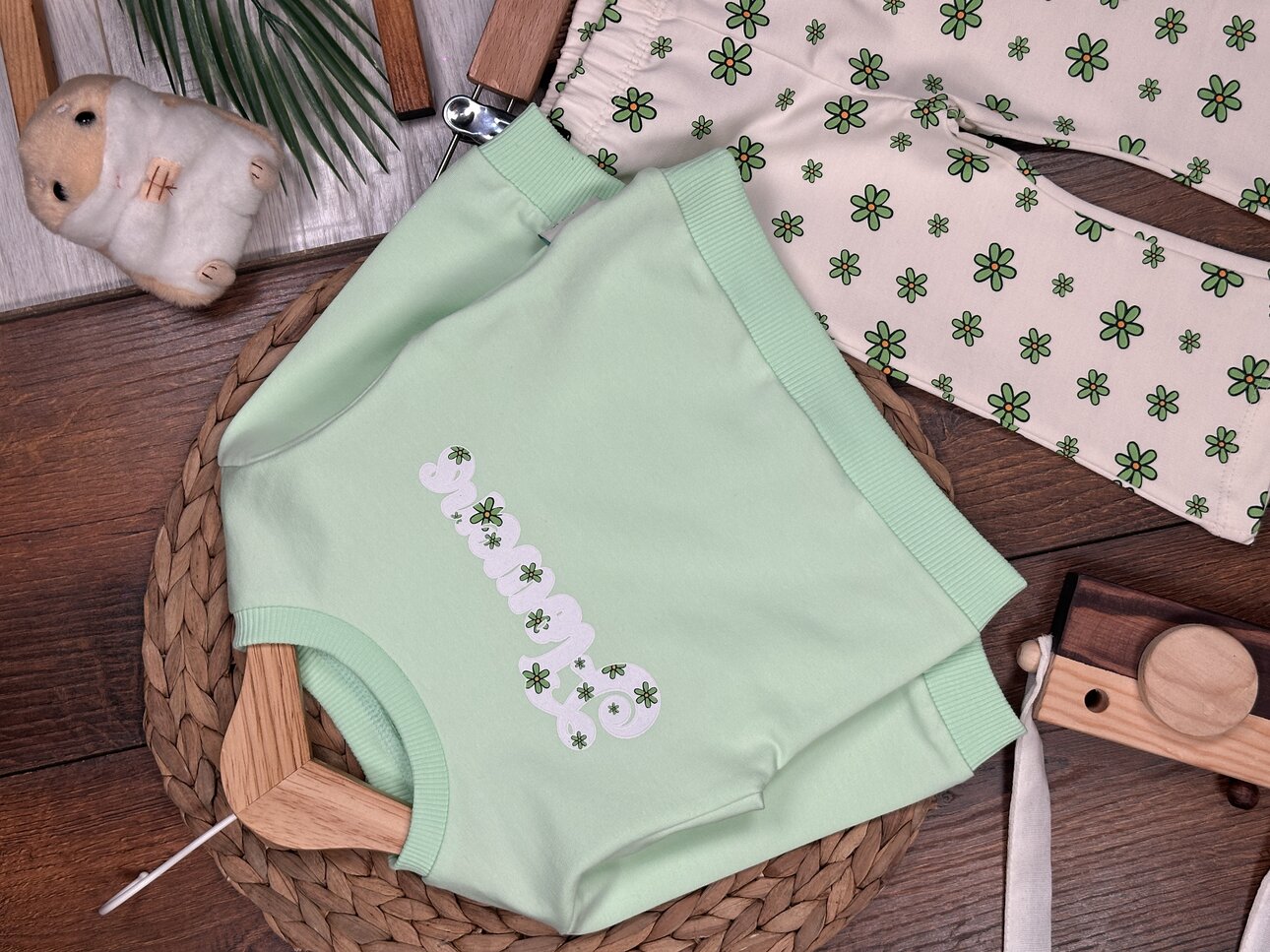 Pamuklu Çiçek Detaylı 2li Kız Bebek Takım