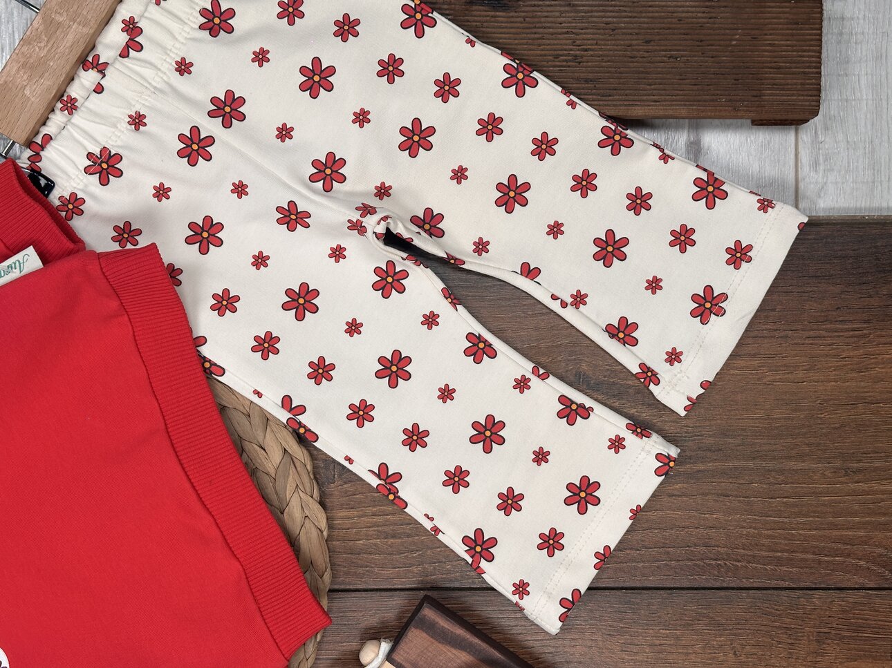 Pamuklu Çiçek Detaylı 2li Kız Bebek Takım