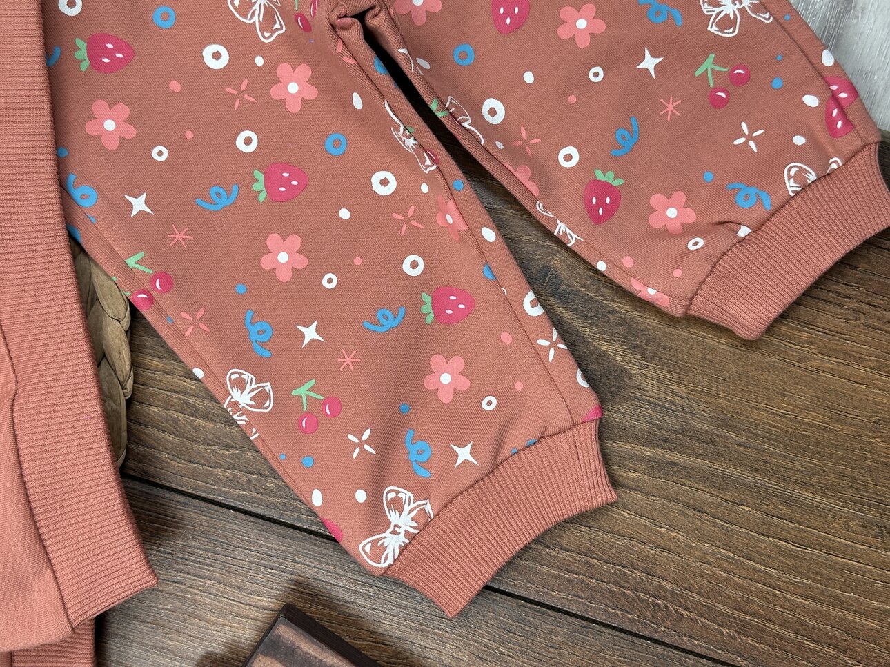 Pamuklu Çiçek Desenli Kız Bebek 2li Takım