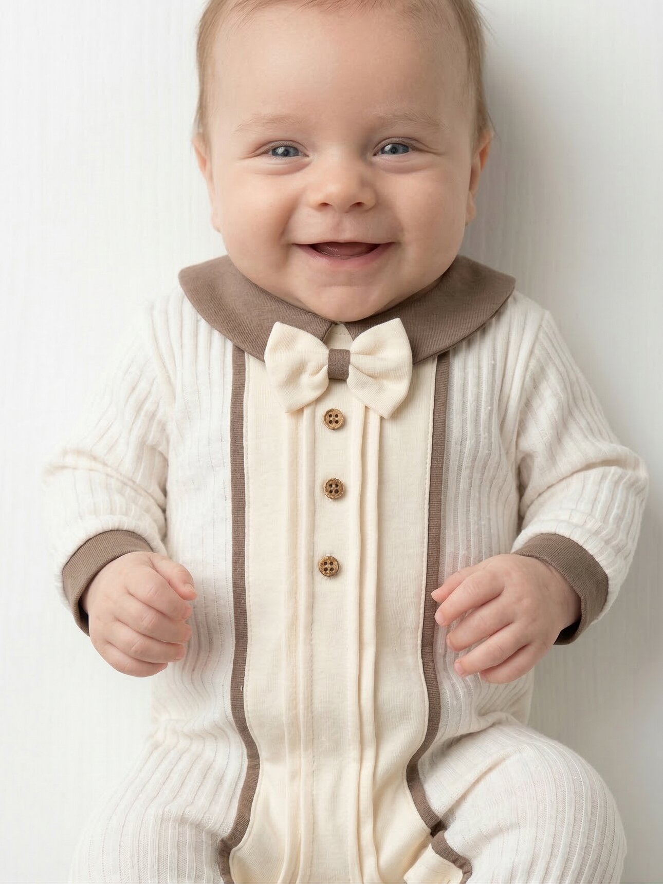 Pamuklu Papyon detaylı Erkek Bebek Tulum