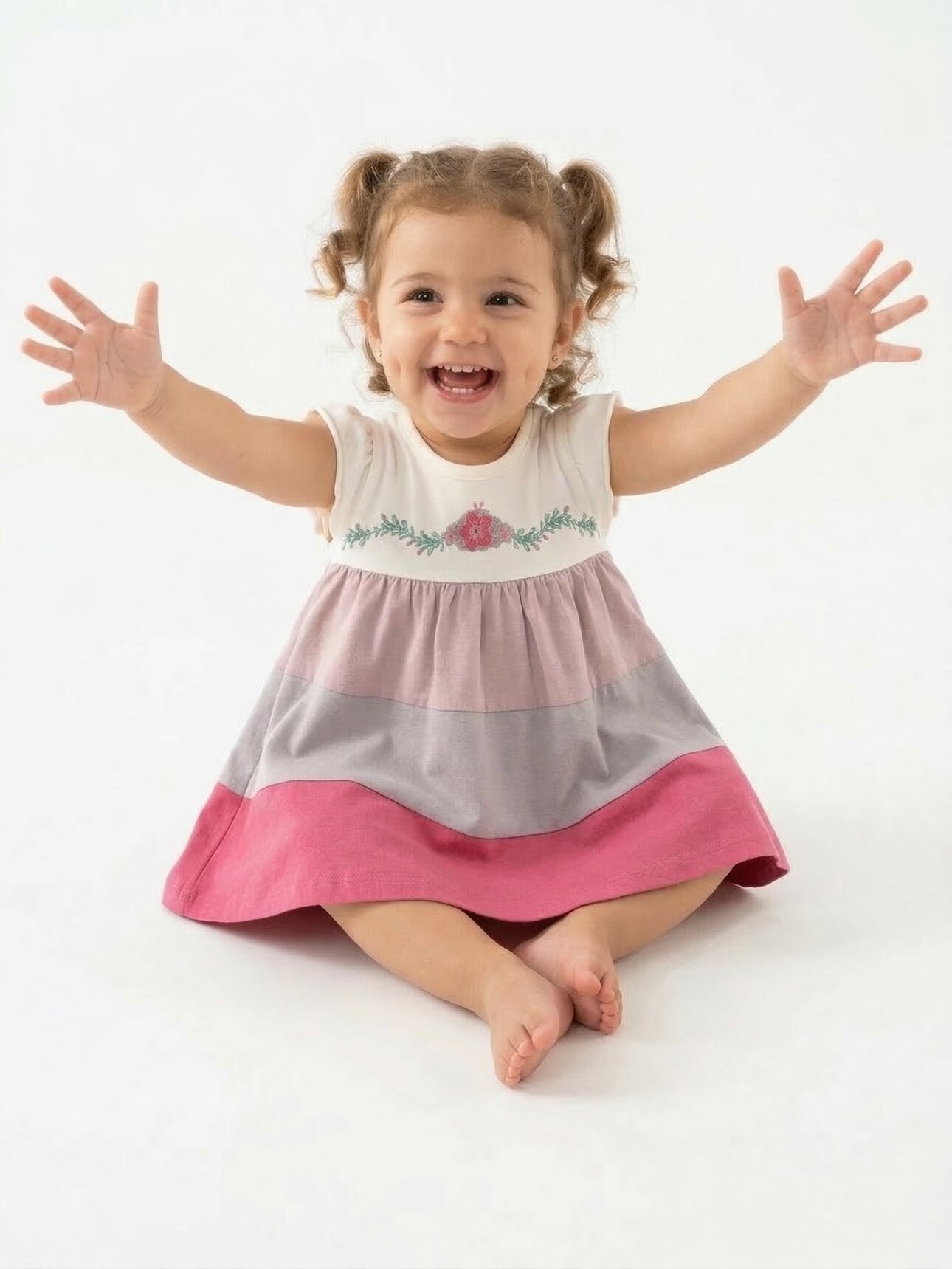 Çiçek Nakış Detaylı Askılı Külotlu 2li Kız Bebek Elbise
