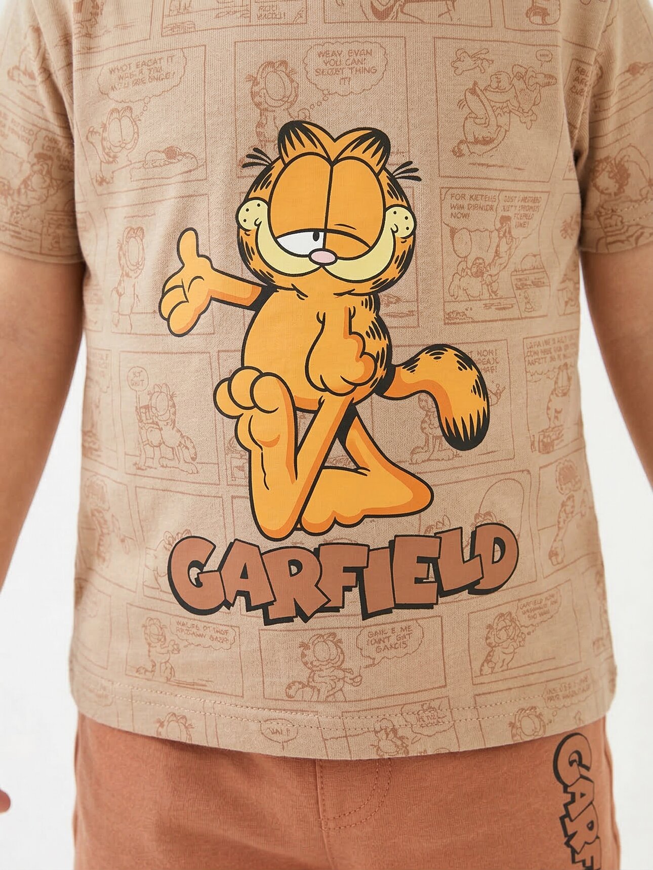 KAHVERENGİ LASTİKLİ BEL CEPLİ BİSİKLET YAKA ŞORTLU ERKEK ÇOCUK & BEBEK ALT ÜST TAKIM